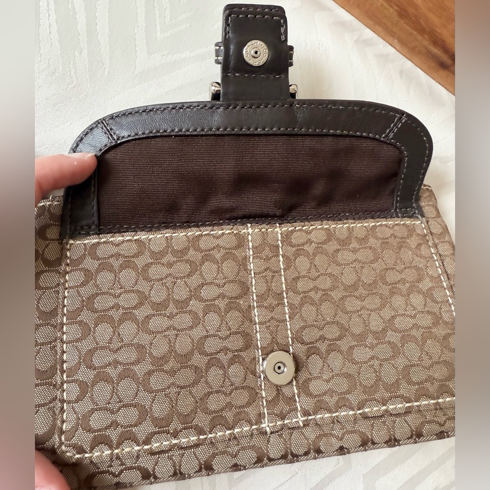 Coach Brown Signature C Wristlet Wallet Soho Y2K Buckle Purse Small - Picture 4 of 7